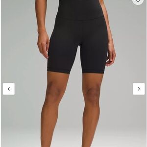 Lululemon Black Wunder Train Short (Sz.10)